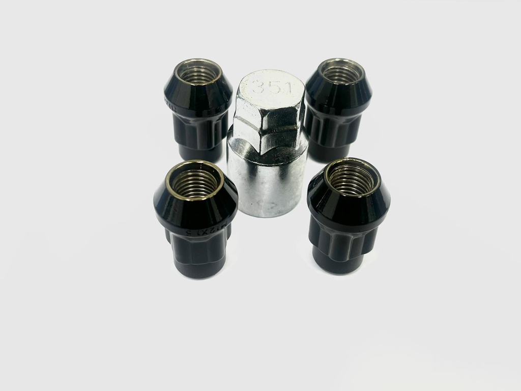 Black Closed Locking Wheel Nut Set (4)