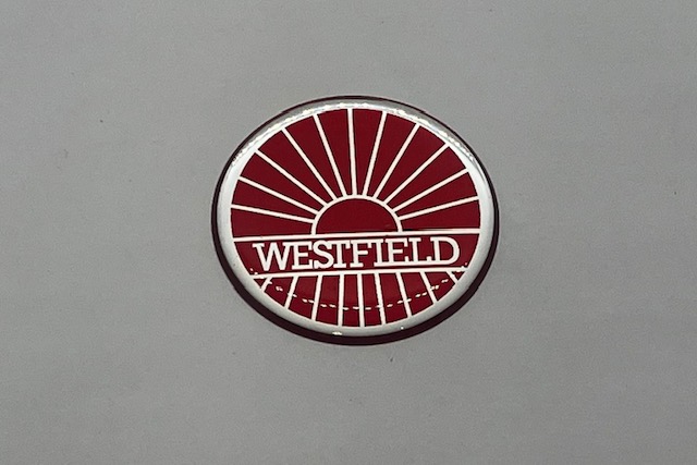 Westfield Bonnet/Wheel Badge 43mm Red/Silver